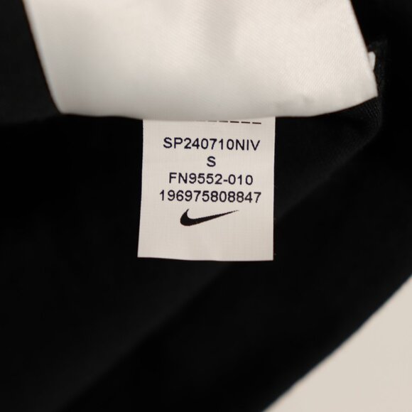 NWT Girls Nike Tee in Black Size S - Picture 7 of 8